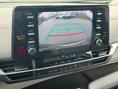 2023 Toyota Sienna XLE 8 Passenger