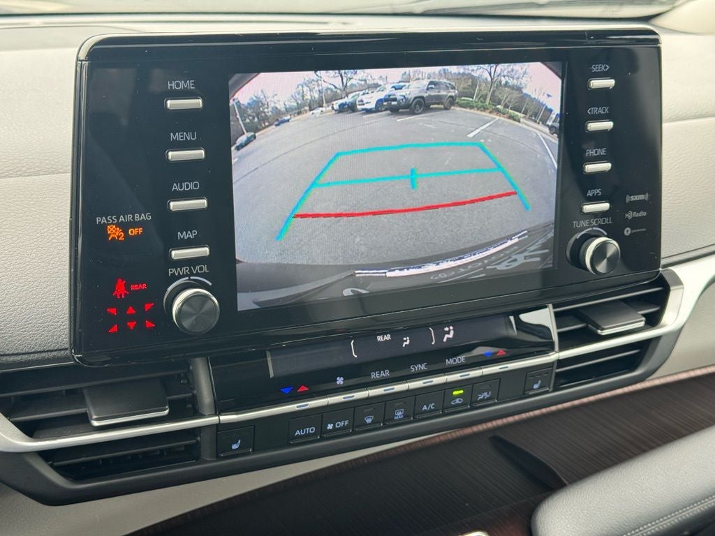 2023 Toyota Sienna XLE 8 Passenger