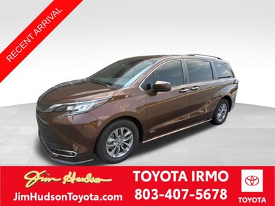 2021 Toyota Sienna XLE 7 Passenger