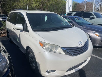 2017 Toyota Sienna Base
