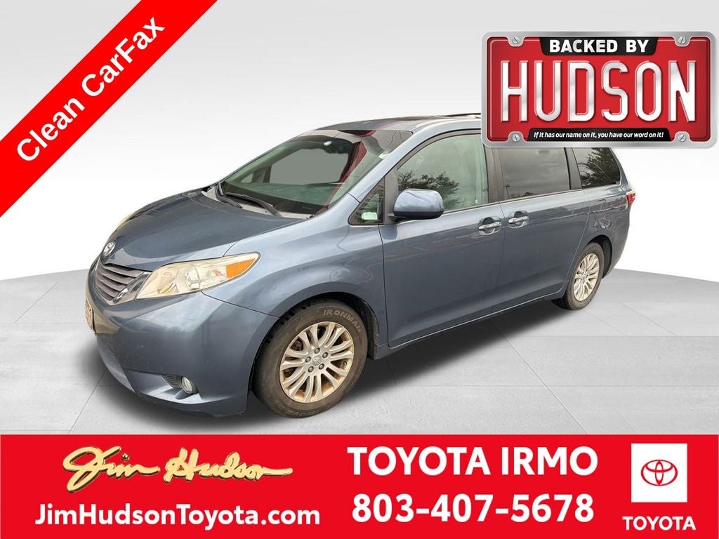 2017 Toyota Sienna XLE 8 Passenger