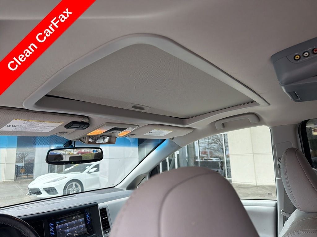 2017 Toyota Sienna XLE 8 Passenger