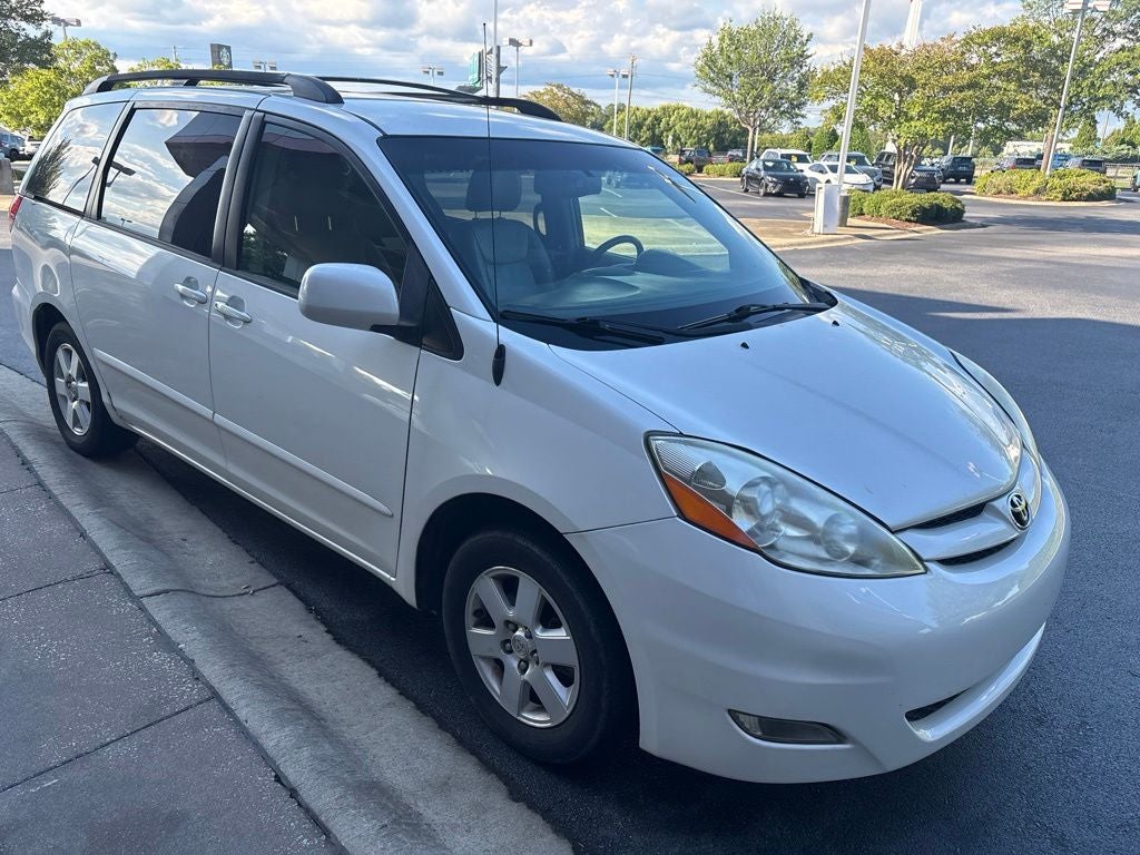2009 Toyota Sienna XLE
