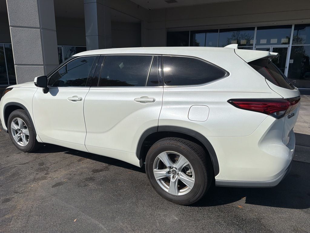 2021 Toyota Highlander LE