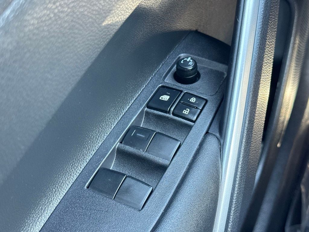 2023 Toyota Corolla Cross Hybrid SE