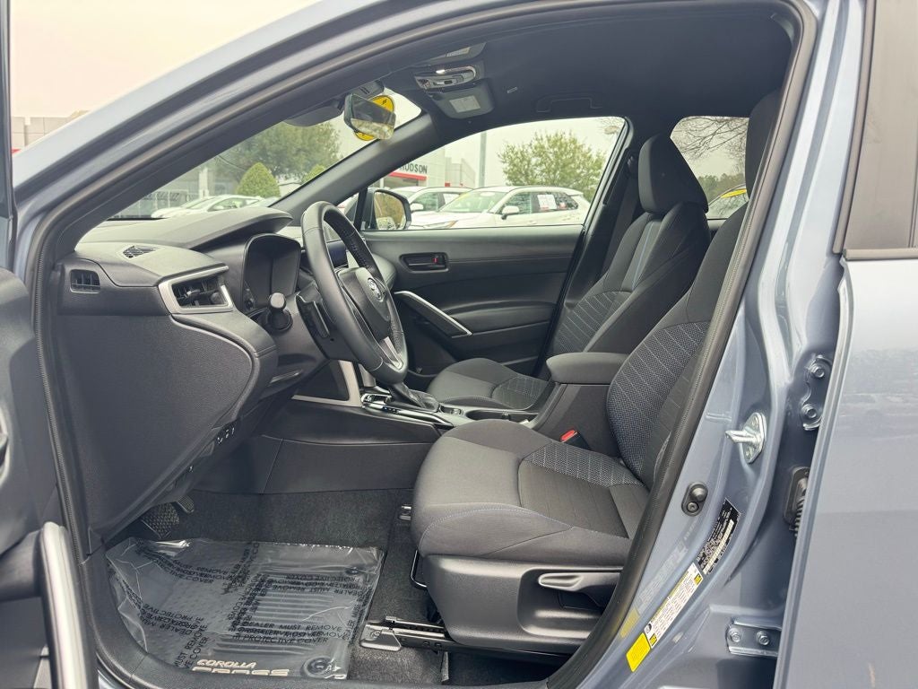 2025 Toyota Corolla Cross Hybrid SE