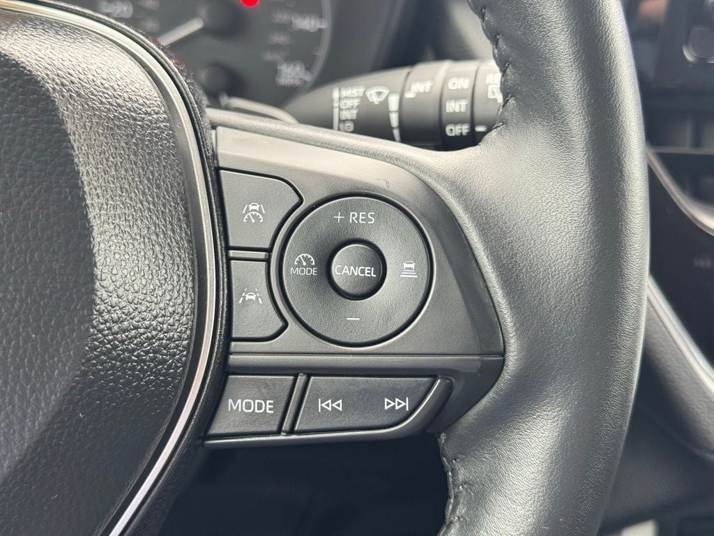 2025 Toyota Corolla Cross Hybrid SE