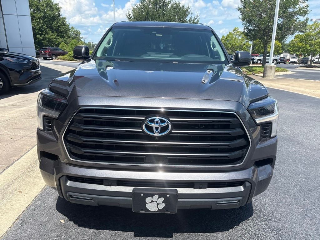 2024 Toyota Sequoia SR5