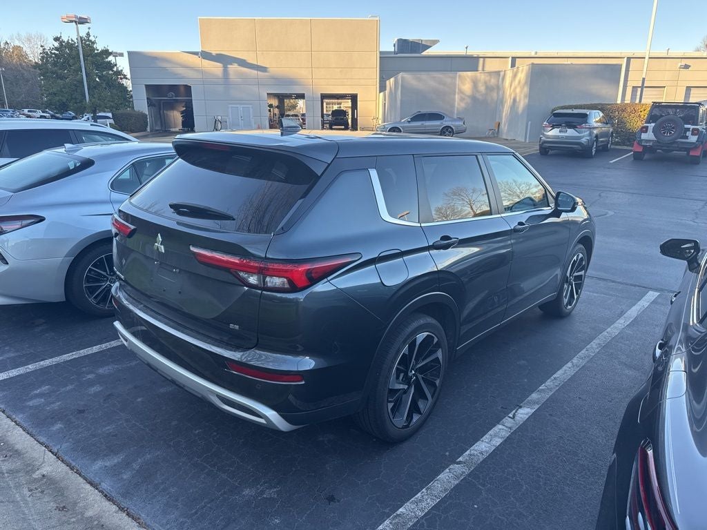 2024 Mitsubishi Outlander SE