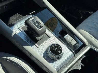 2024 Mitsubishi Outlander SEL Platinum Edition
