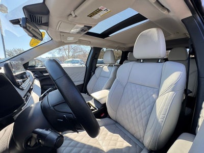 2024 Mitsubishi Outlander SEL Platinum Edition