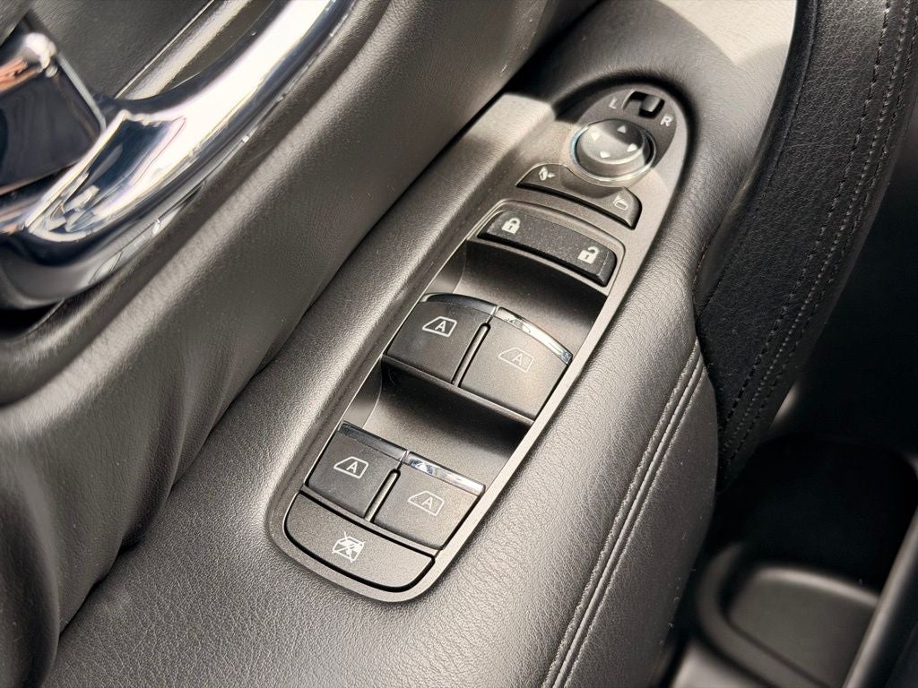 2024 Nissan Armada SV