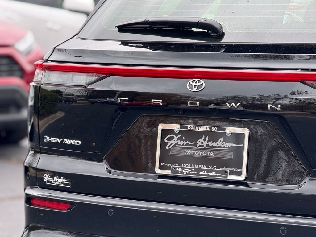 2025 Toyota Crown Signia Limited