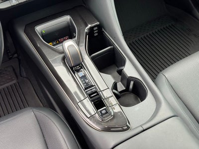 2025 Toyota Crown Signia Limited