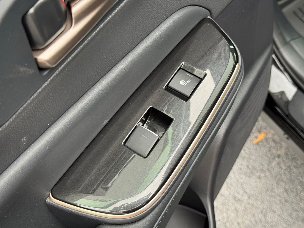 2025 Toyota Crown Signia Limited