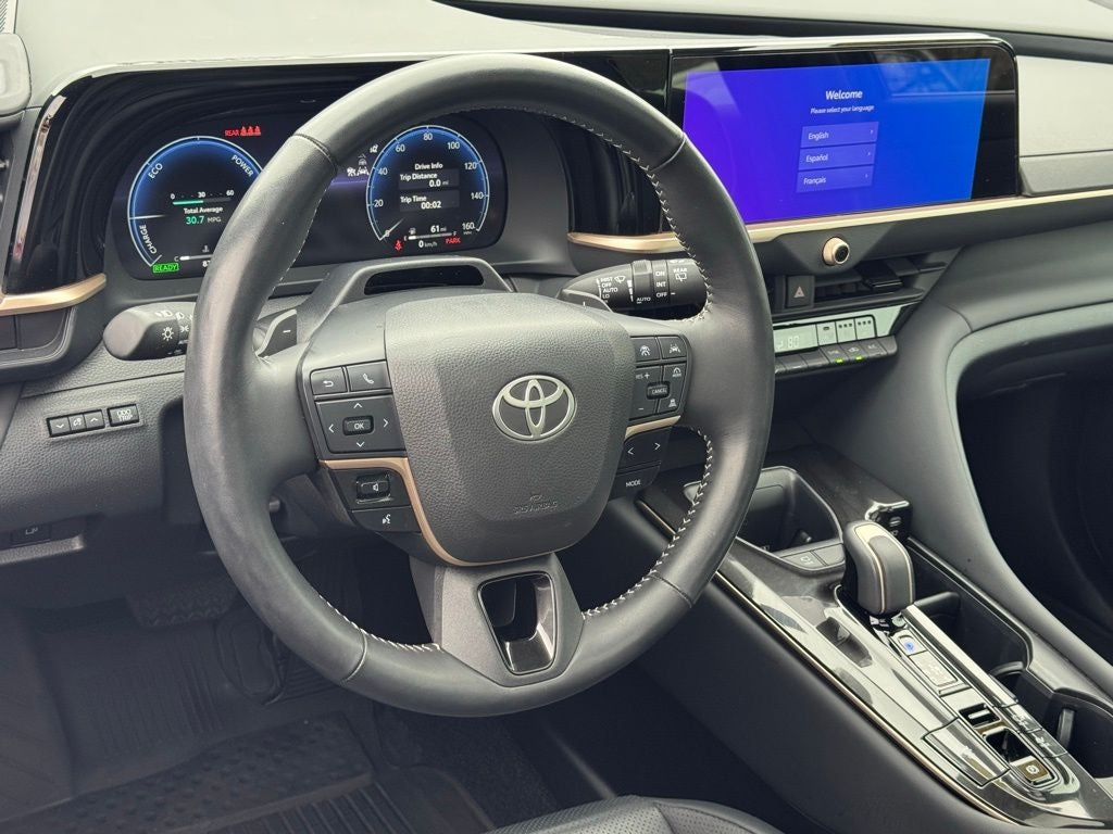 2025 Toyota Crown Signia Limited