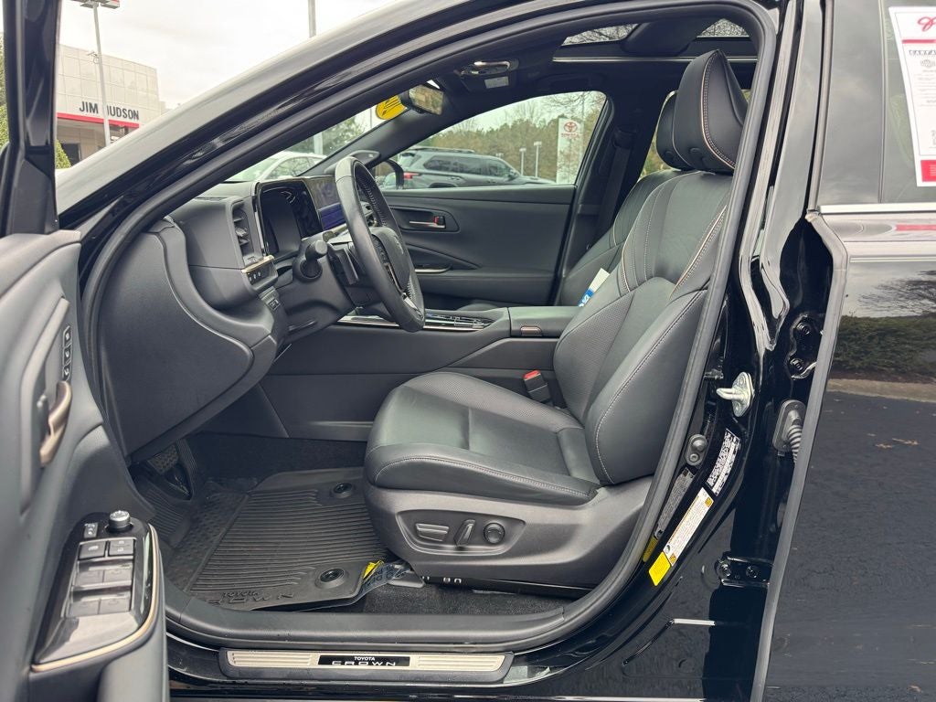 2025 Toyota Crown Signia Limited