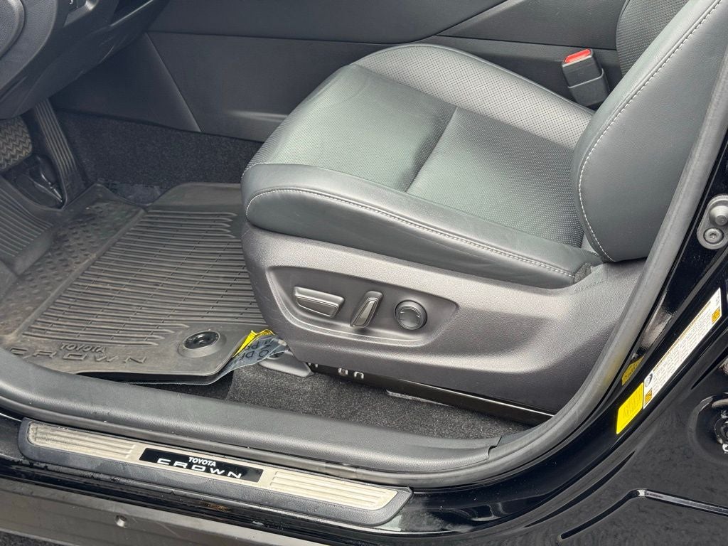 2025 Toyota Crown Signia Limited