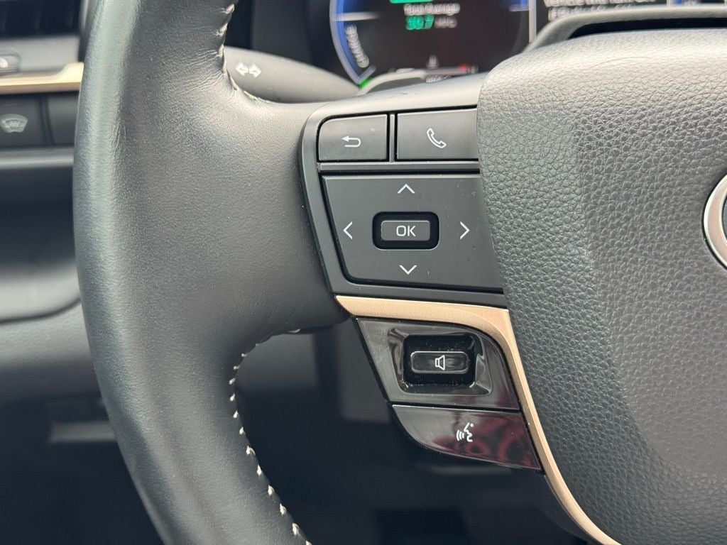 2025 Toyota Crown Signia Limited