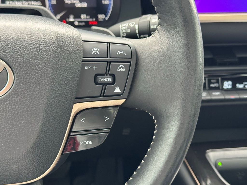 2025 Toyota Crown Signia Limited