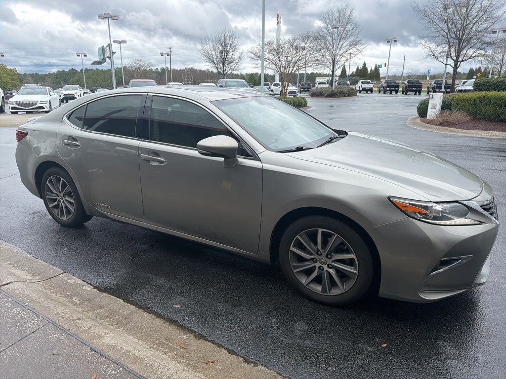 2017 Lexus ES 300h