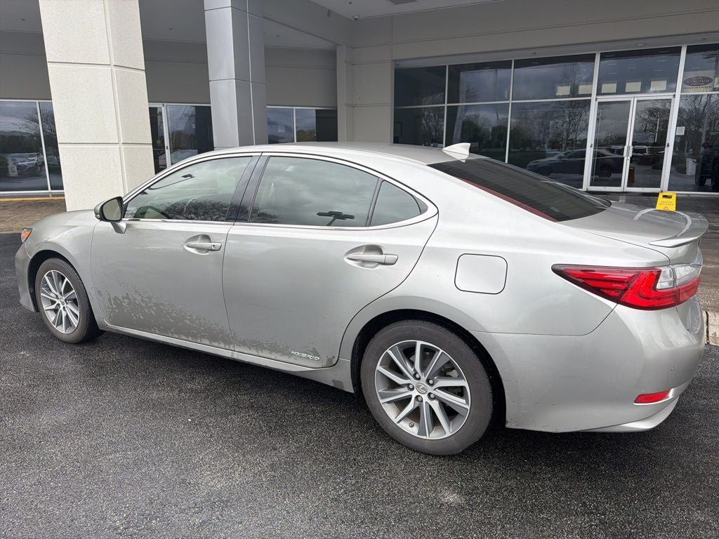 2017 Lexus ES 300h