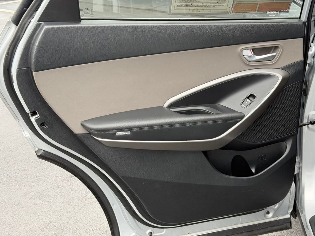 2017 Hyundai Santa Fe SE