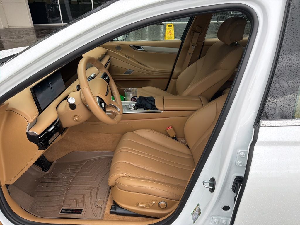 2025 Genesis G80 2.5T
