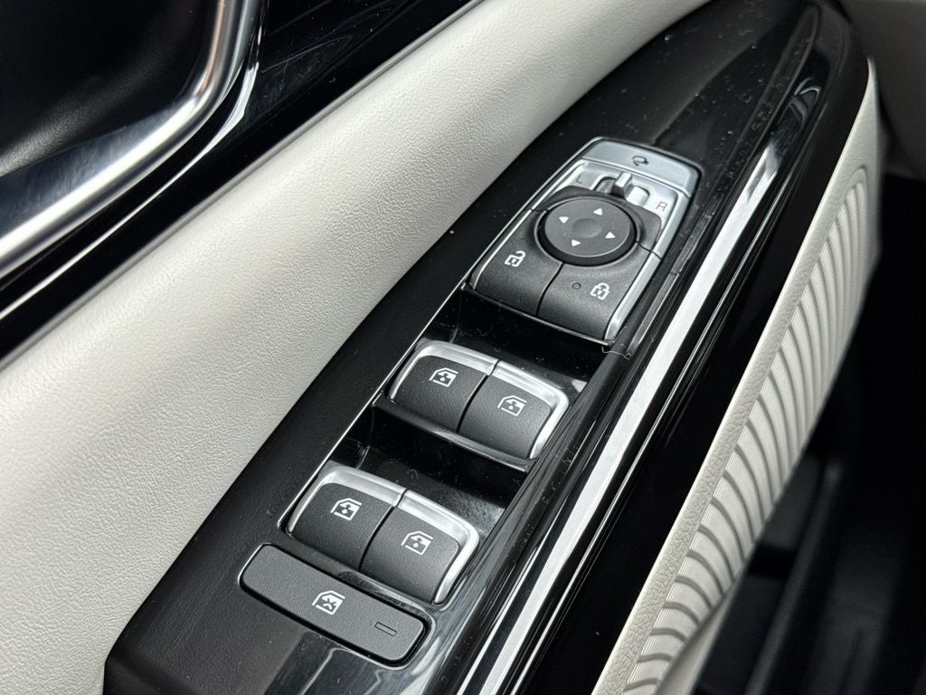 2022 Kia Carnival SX