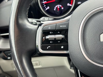 2022 Kia Carnival SX