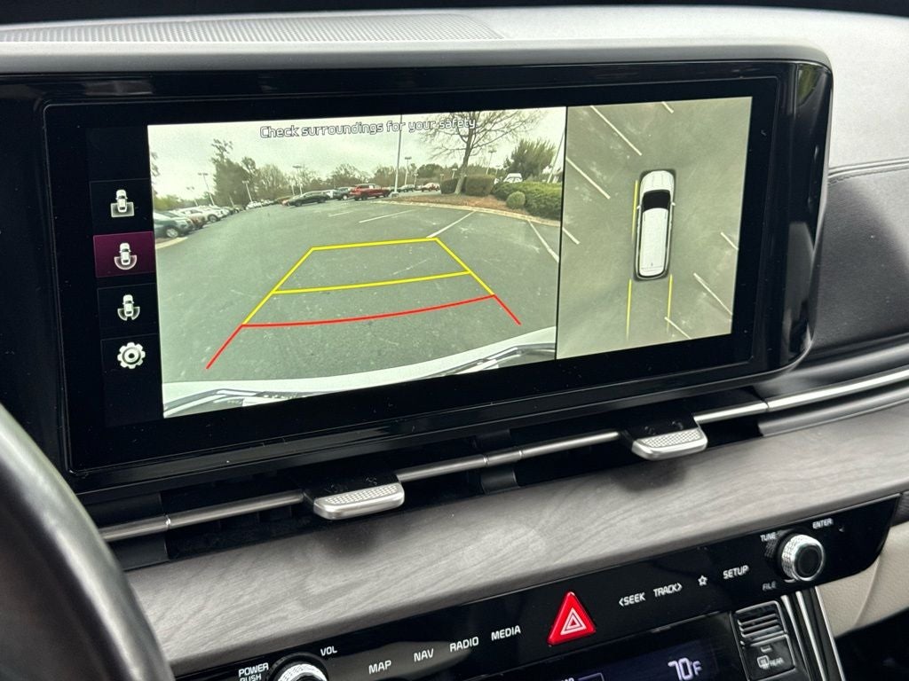 2022 Kia Carnival SX