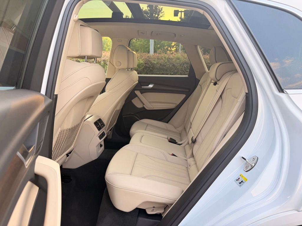 2024 Audi Q5 45 S line Premium quattro