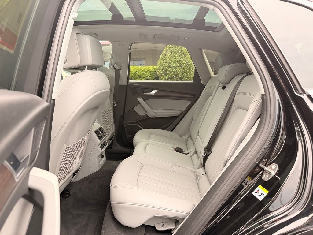 2022 Audi Q5 45 S line Premium quattro