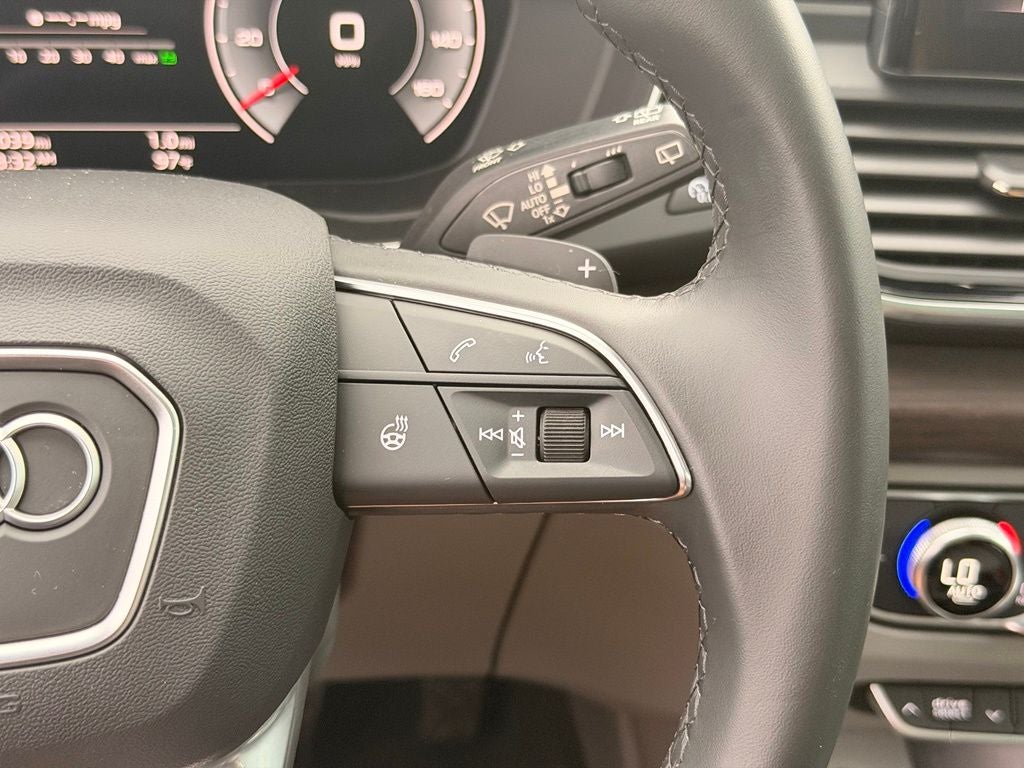 2022 Audi Q5 45 S line Premium quattro