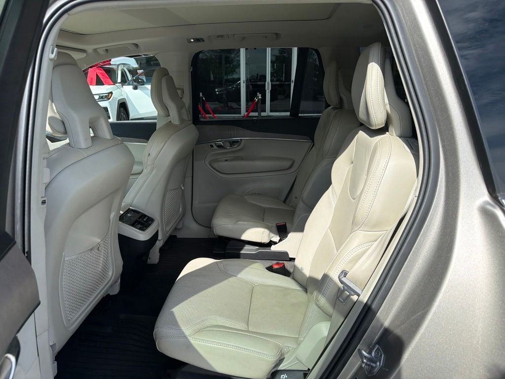 2021 Volvo XC90 T6 Inscription